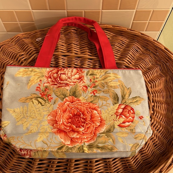 JIM THOMPSON TOTE FLORAL BAG BLUE PINK GREEN - Picture 2 of 5